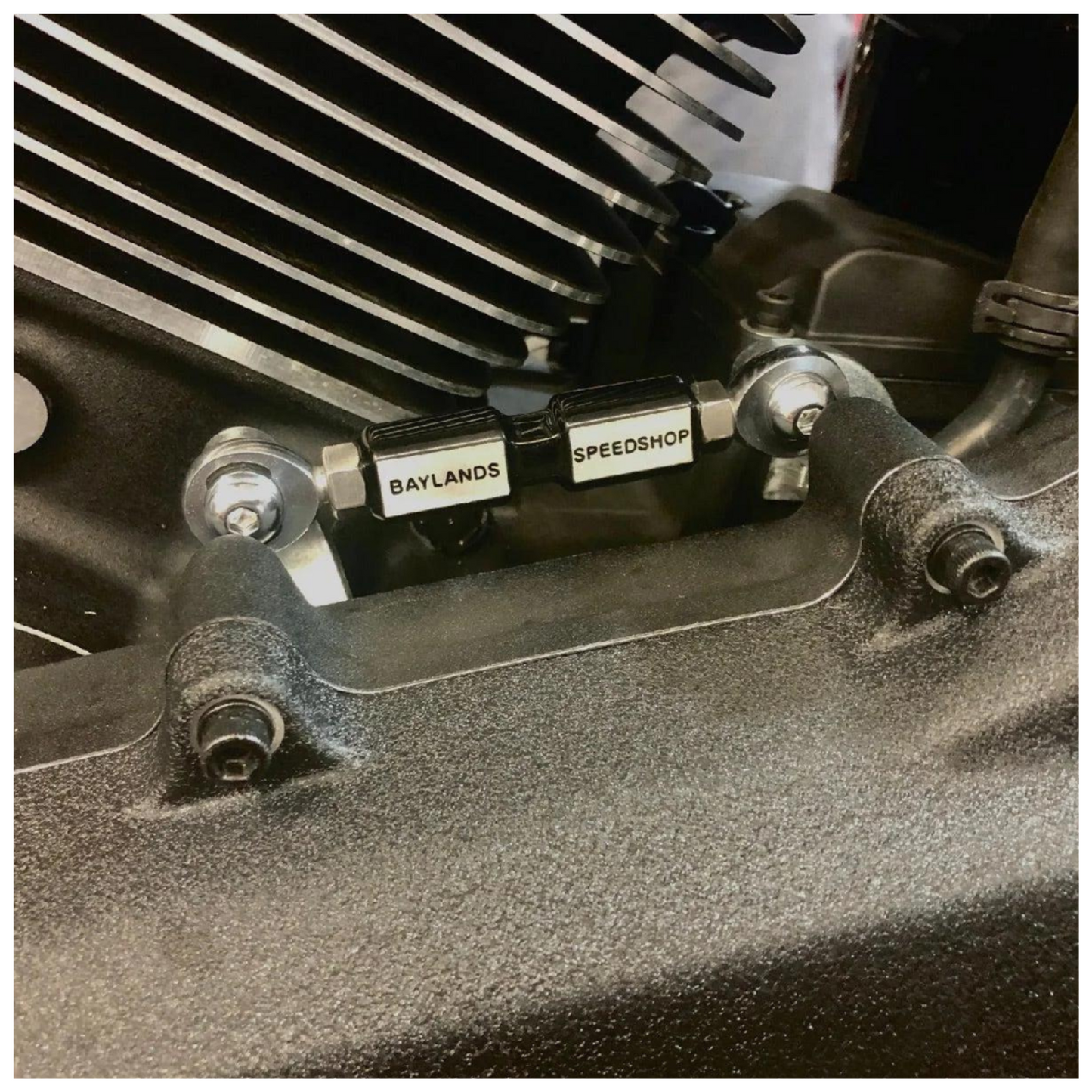 Baylands Speedshop Adjustable Shift Linkage – Dyna – Brembo Red