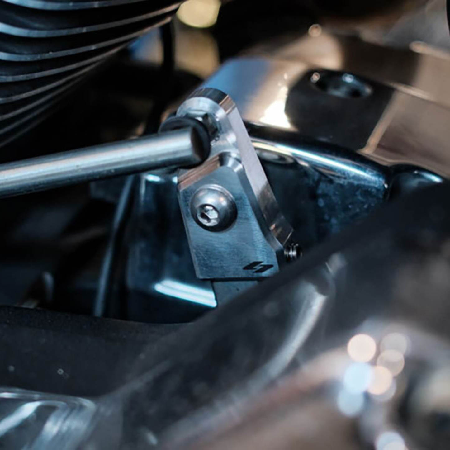 Kraus Moto - EZ-Shift – Machine Finish. Fits Twin Cam 1999-2017