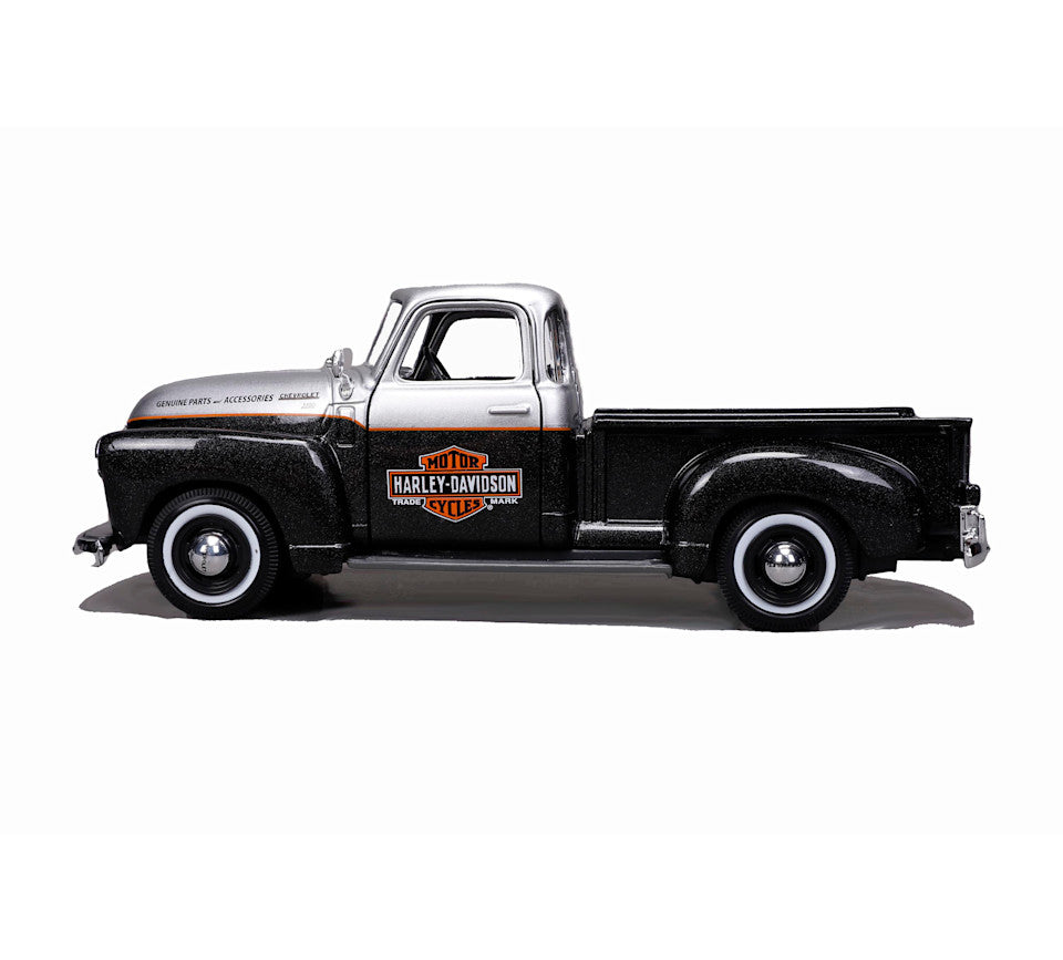 Harley-Davidson® Diecast 1:24 1950 Chevrolet 3100 & 1948 FL Panhead