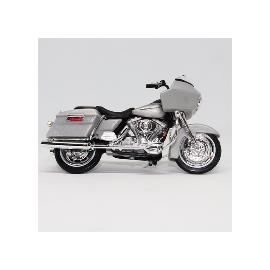 Harley-Davidson® 1:18 Motorcycle - 2002 FLTR Road Glide