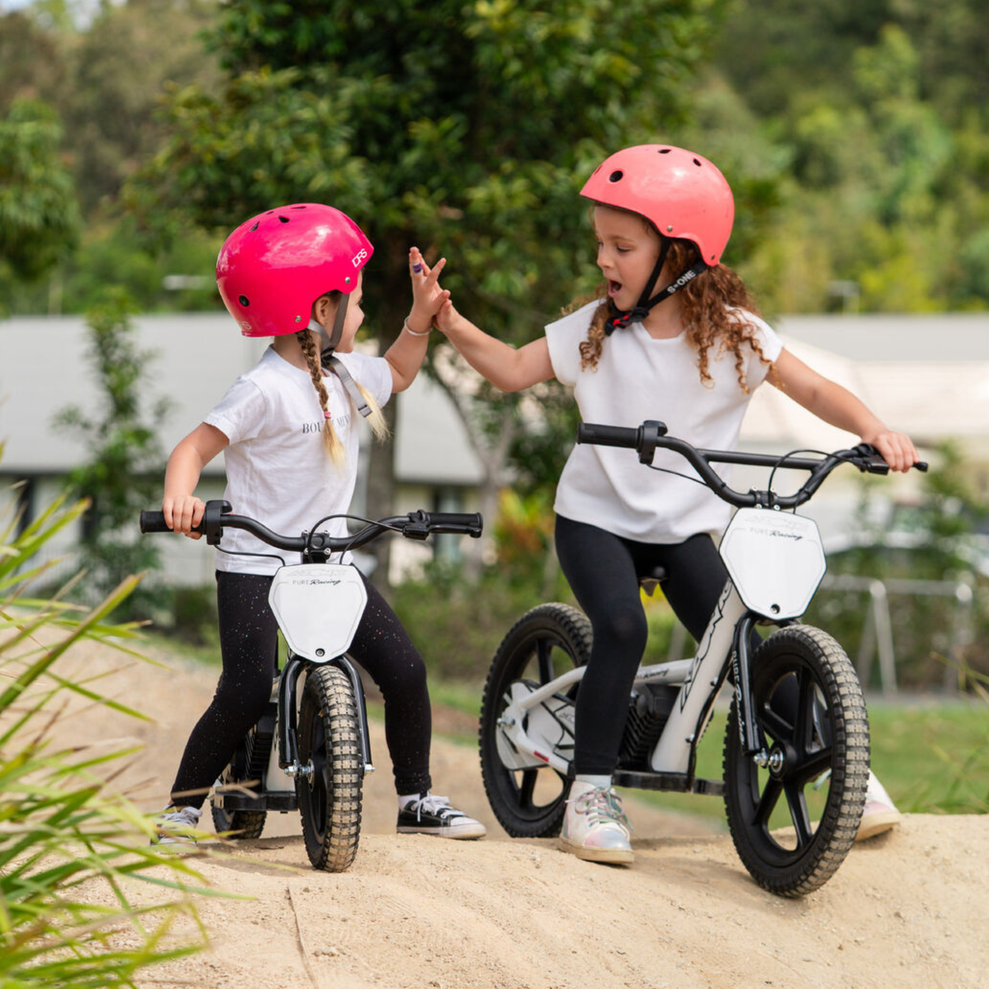 Azonic Pure 12 - 24V / 5.2Ah / 150W - White/Black