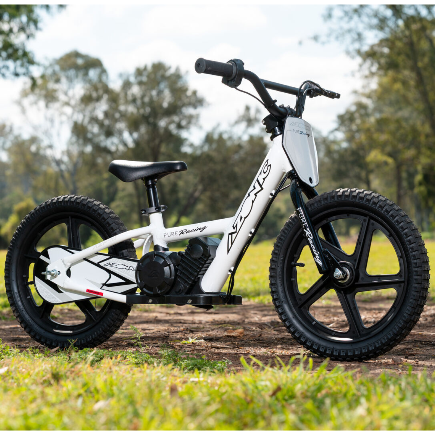 Azonic Pure 16 - 24V / 5.2Ah / 170W - White/Black