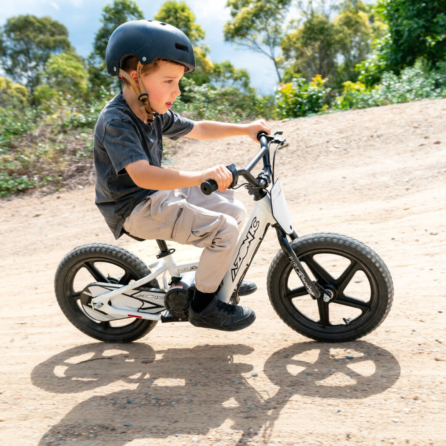 Azonic Pure 16 - 24V / 5.2Ah / 170W - White/Black