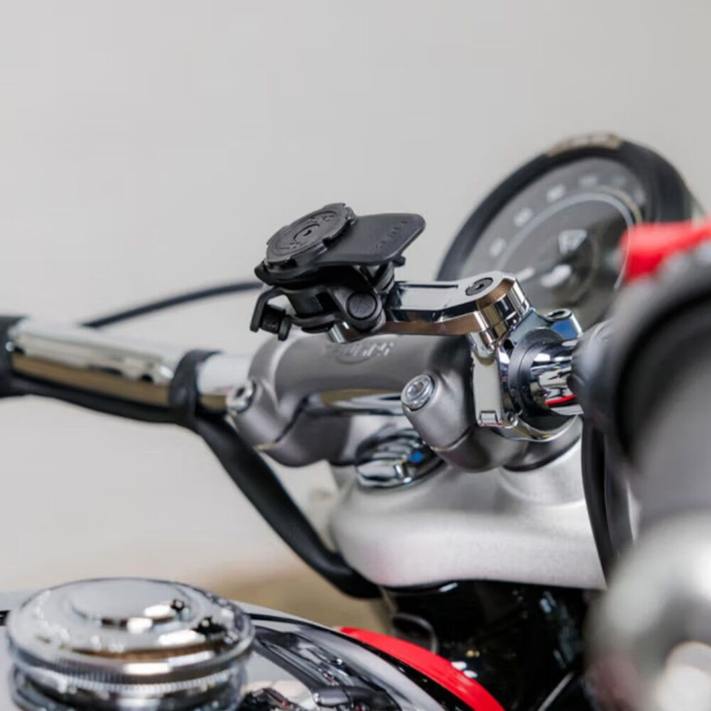 Quad Lock® HandleBar Mount PRO - Chrome