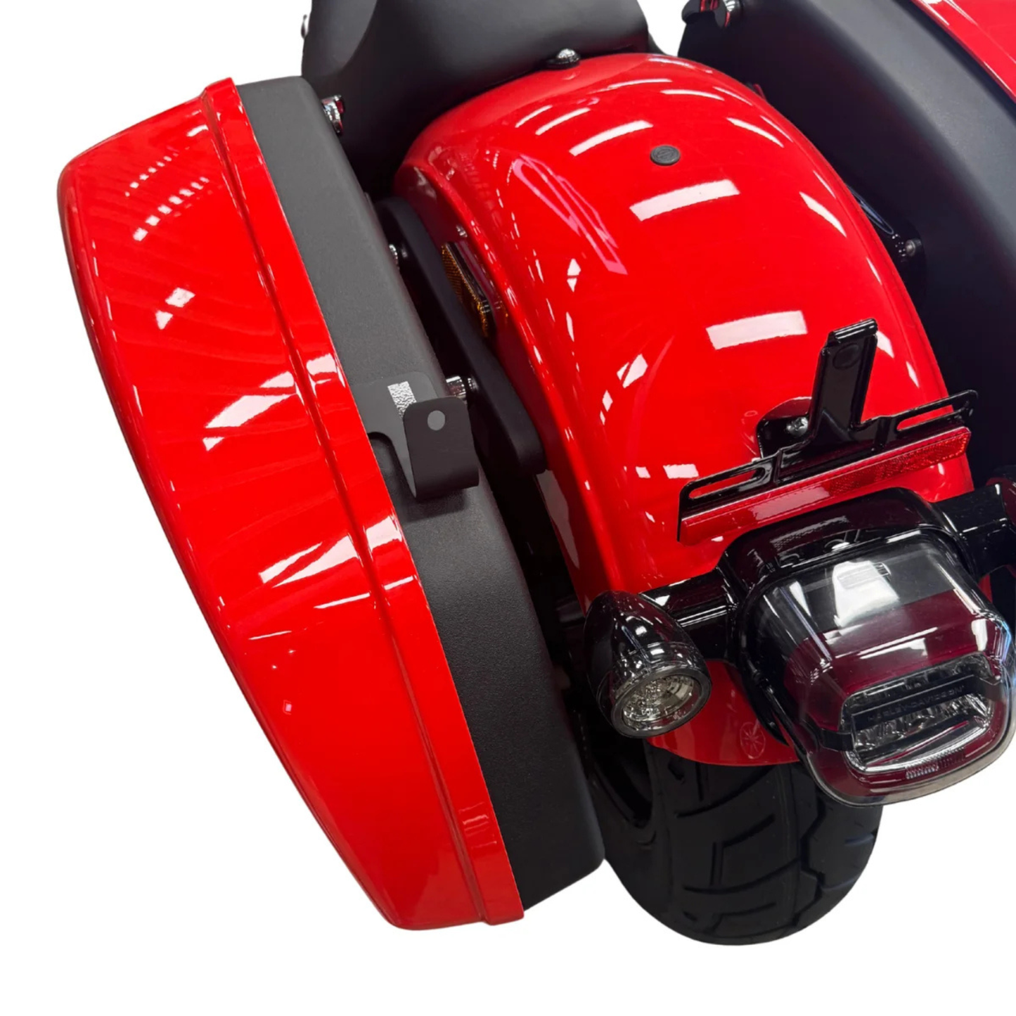 Hang It - Helmet hook - Milwaukee-Eight Softail with Saddlebags - Right Side